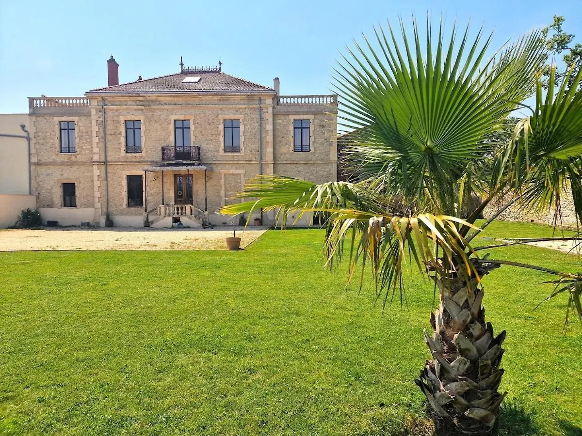Holiday home Jolie Masdame Un Espace Incroyable Sauzet