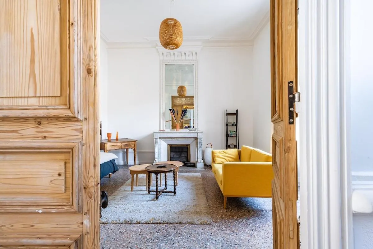 Jolie Masdame Un Espace Incroyable Sauzet  Holiday home