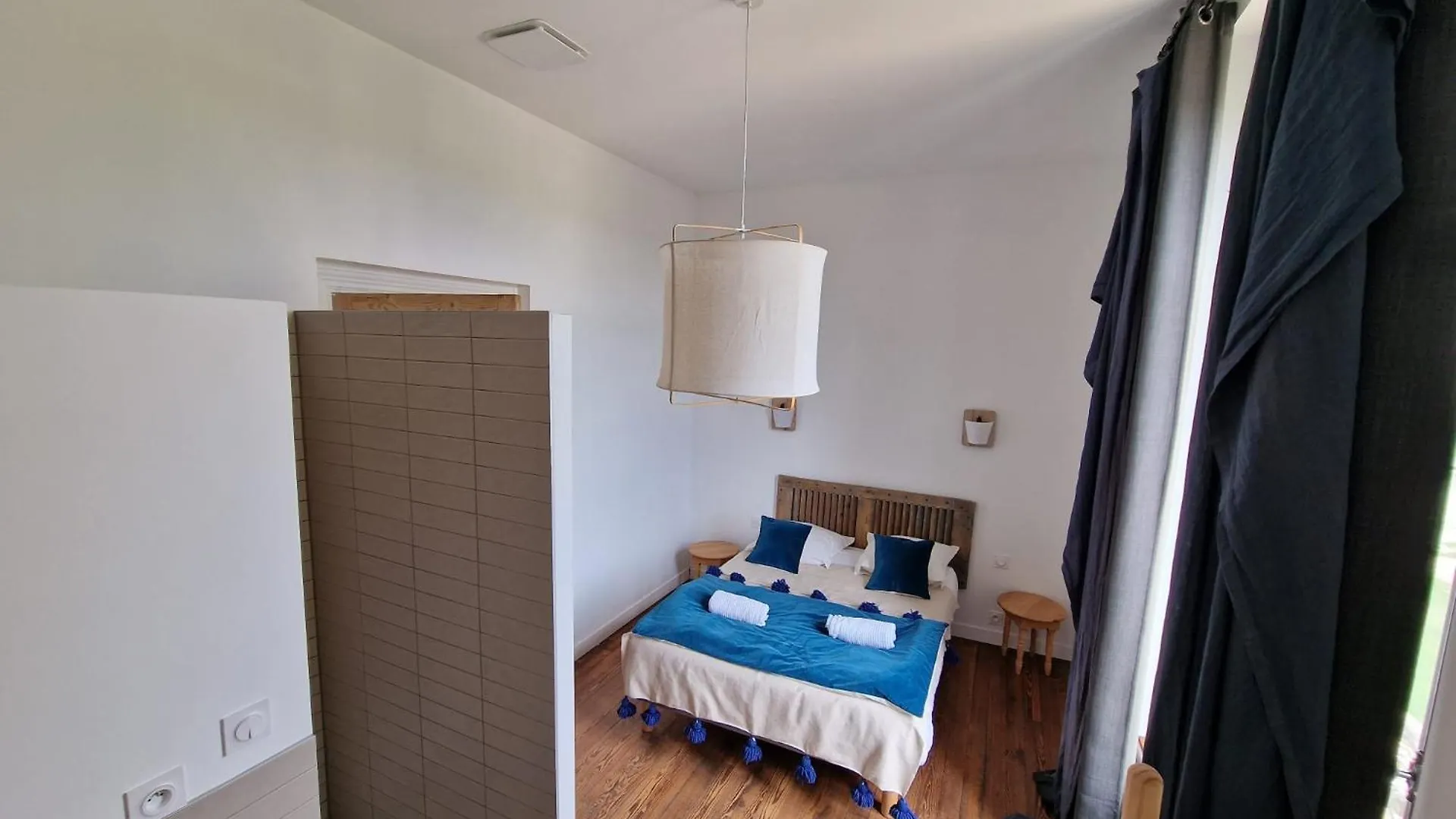 Jolie Masdame Un Espace Incroyable Sauzet