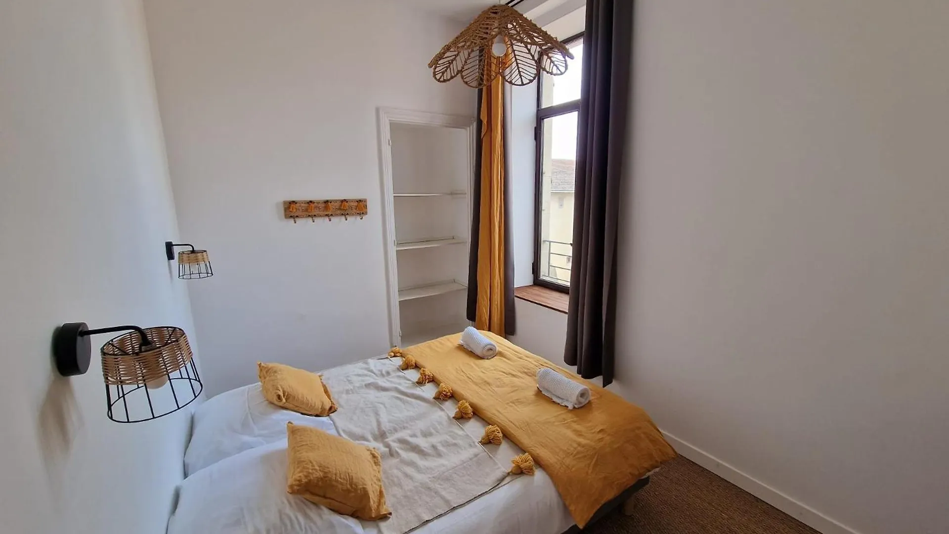 Holiday home Jolie Masdame Un Espace Incroyable Sauzet  France