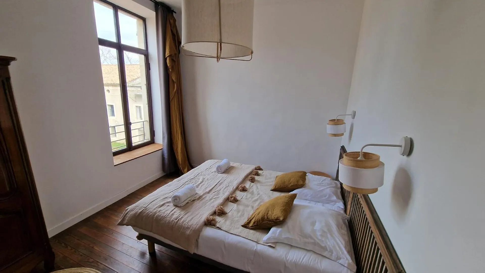 Jolie Masdame Un Espace Incroyable Sauzet  0*, Sauzet (Drome)